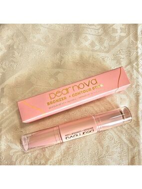 NEW! Pear Nova Bronzer + Contour Stick in Tan 1.8 g